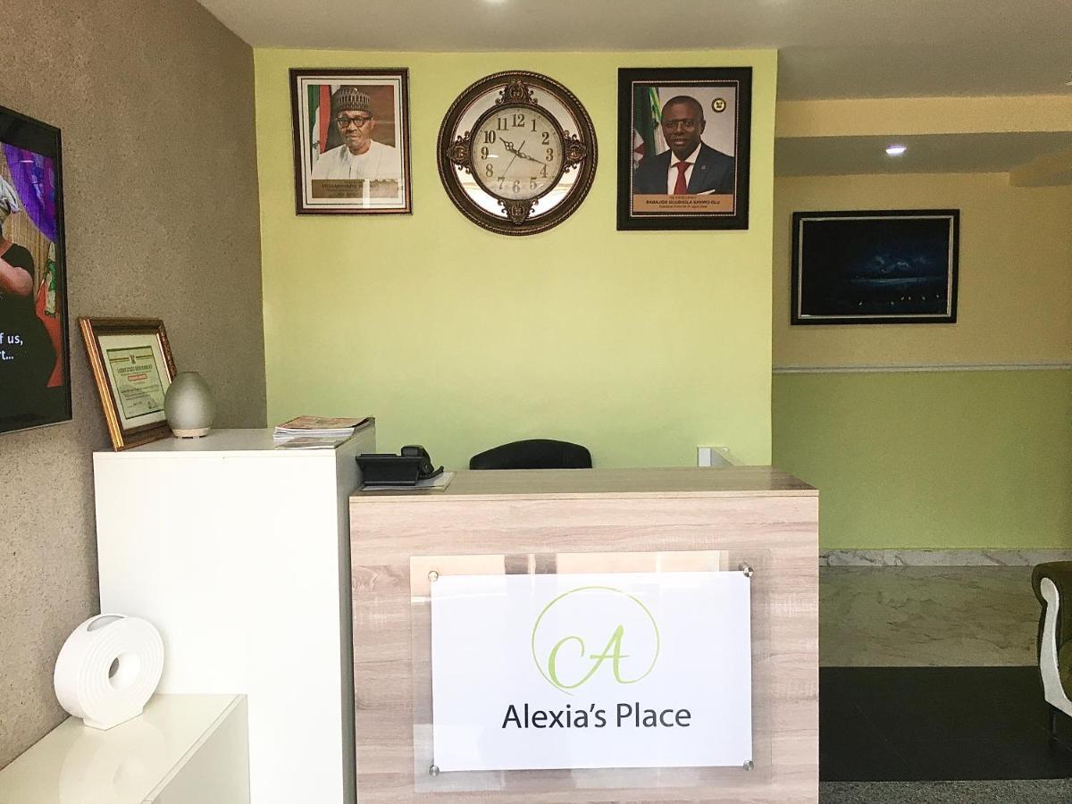Alexia'S Place Hotel Lagos Extérieur photo
